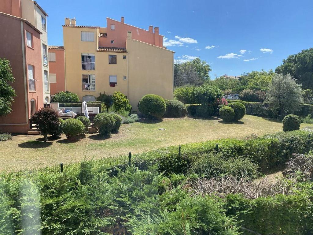 Studio 16 Le Cap D'Agde Avec Parking Prive Proche Du Centre Экстерьер фото