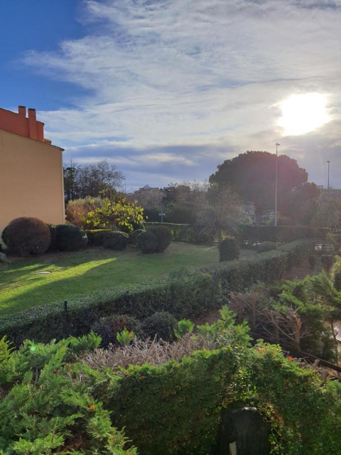 Studio 16 Le Cap D'Agde Avec Parking Prive Proche Du Centre Экстерьер фото