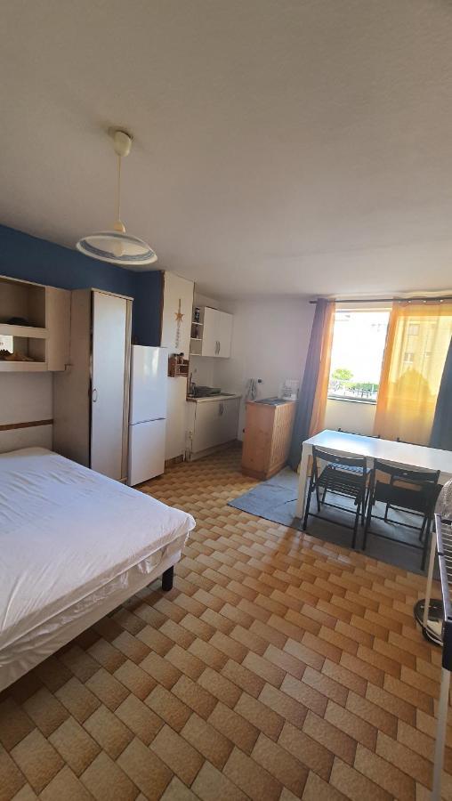 Studio 16 Le Cap D'Agde Avec Parking Prive Proche Du Centre Экстерьер фото